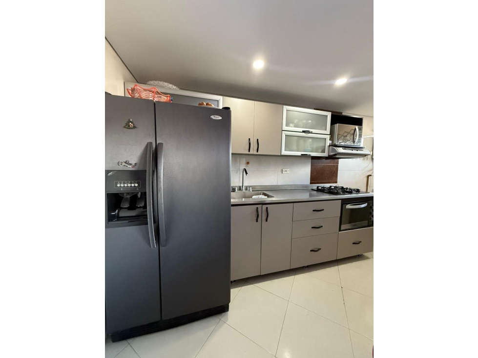 VENTA APARTAMENTO LOMA DE LOS BERNAL — foto 5