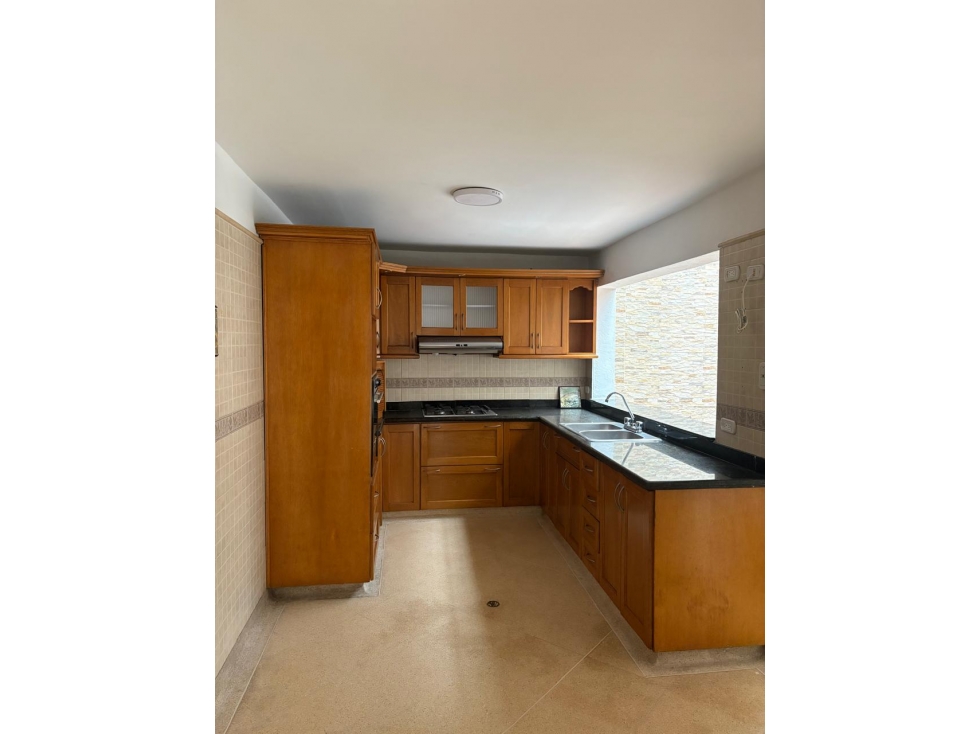 VENTA HERMOSA CASA EN LA CASTELLANA — foto 2