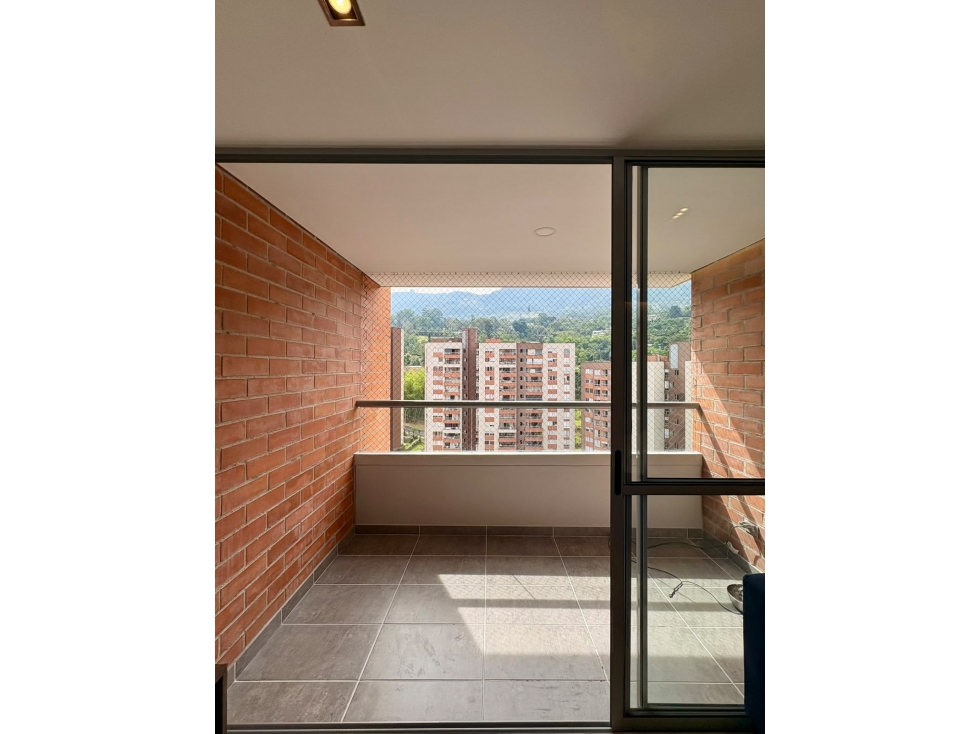 VENTA HERMOSO APARTAMENTO EN ENVIGADO