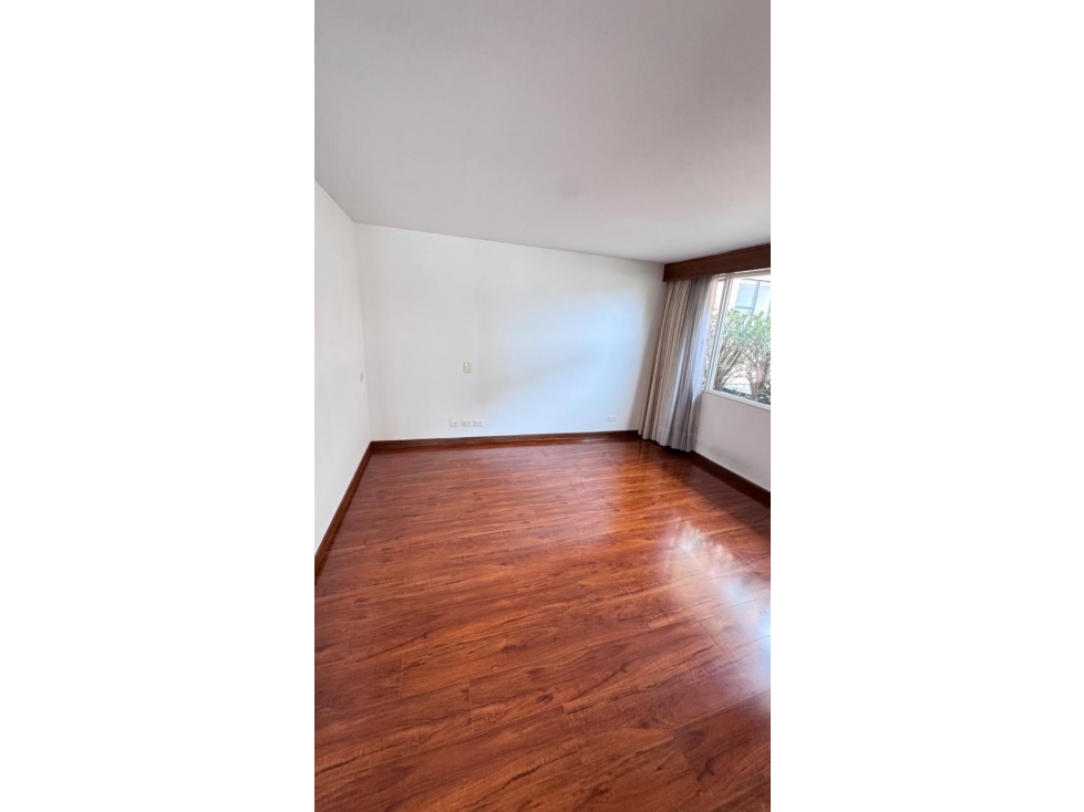 Arriendo Apartamento El Refugio Bogota — foto 4
