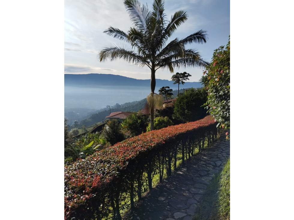 Arriendo casa vereda el manzanillo