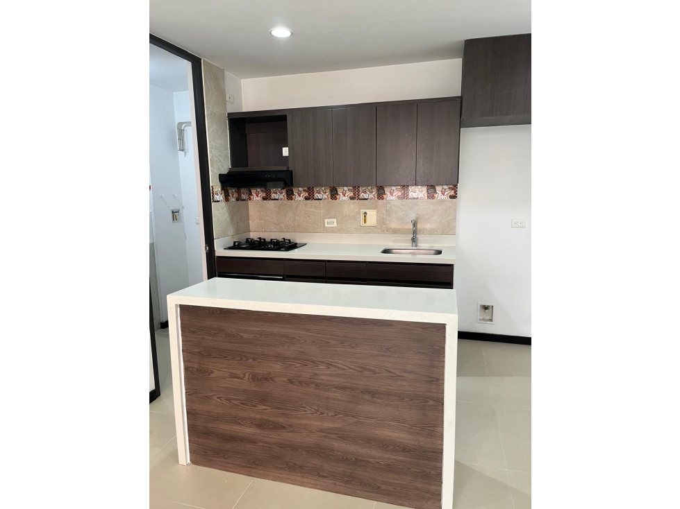 Arriendo apartamento en Altos del Poblado — foto 3