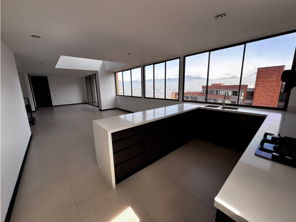 Arriendo de Apartamento en Altos del Poblado — foto 4