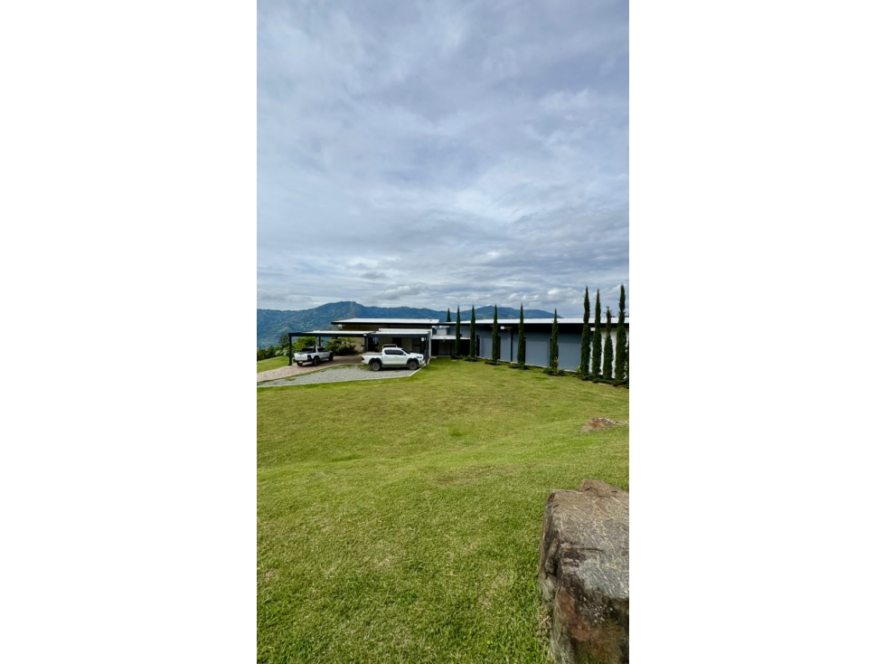 Venta casa en Copacabana