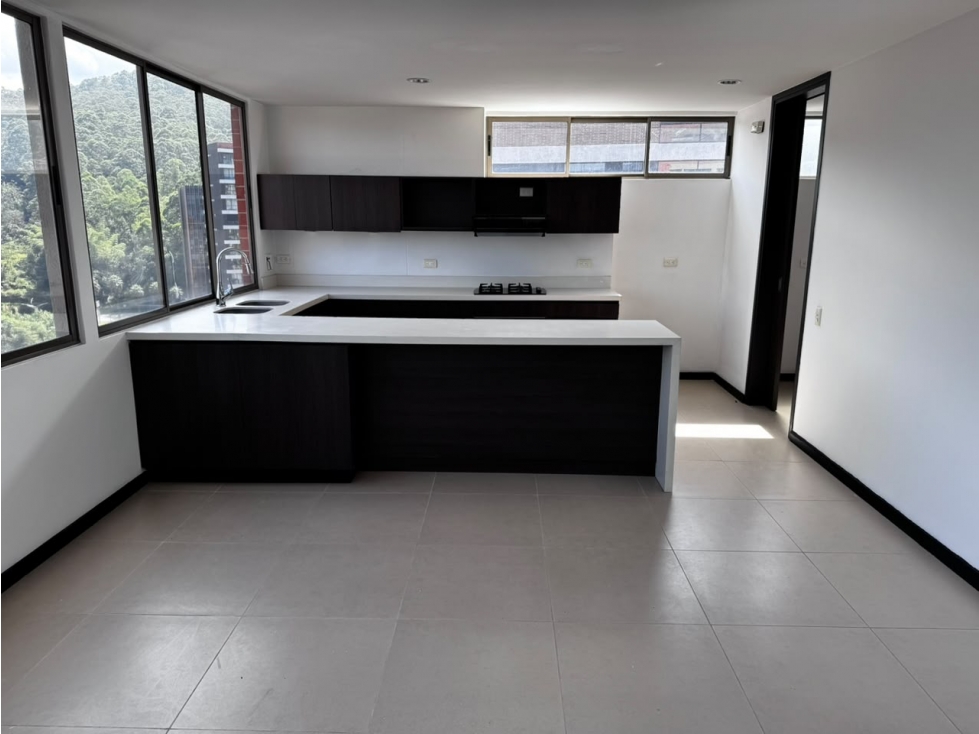 Arriendo de Apartamento en Altos del Poblado — foto 3