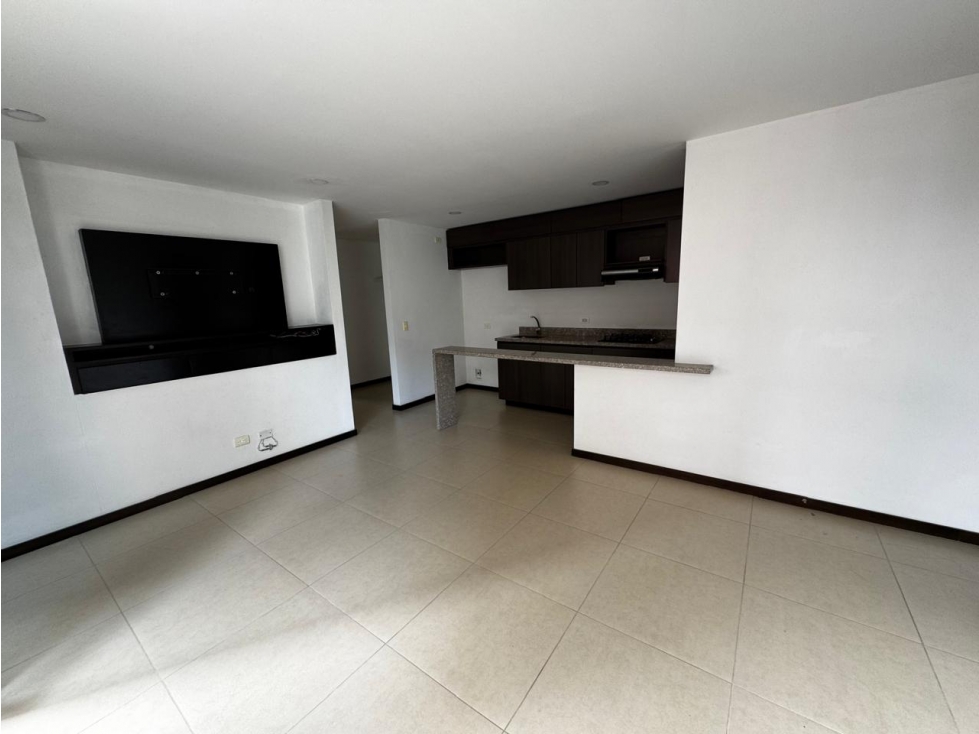 Arriendo apartamento en Altos del Poblado — foto 3