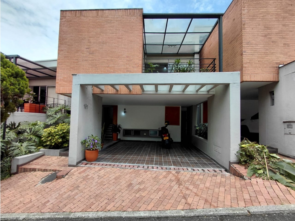 Arriendo de Casa en Altos del Poblado