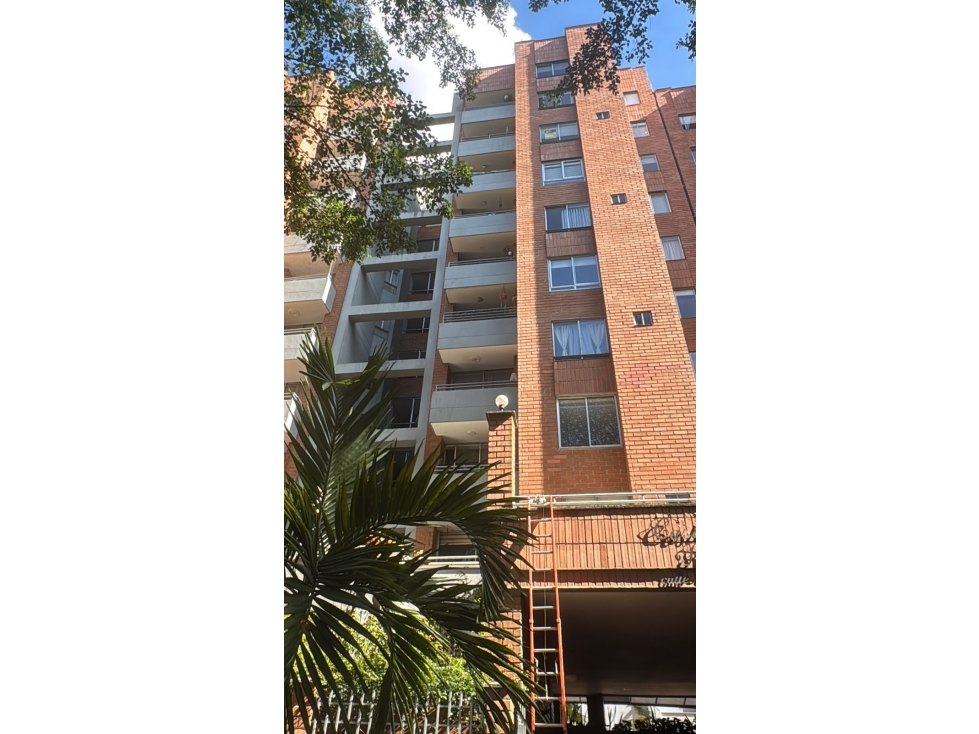 Arriendo apartamento en Laureles