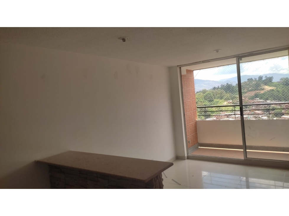 Arriendo de apartamento loma de los Bernal — foto 3