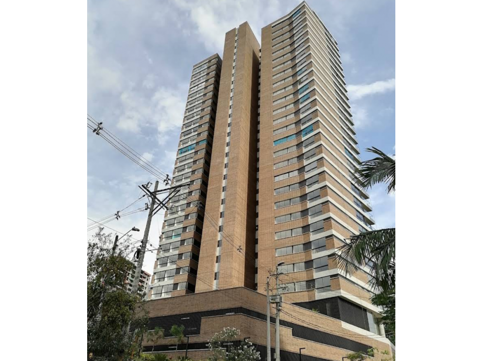 Venta-Arriendo de apartamento en Altos del Poblado