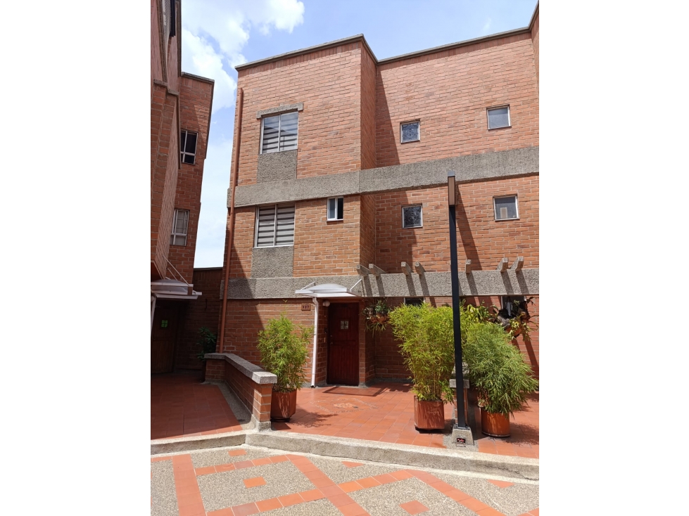 Venta de Casa en La Loma de los Bernal — foto 2