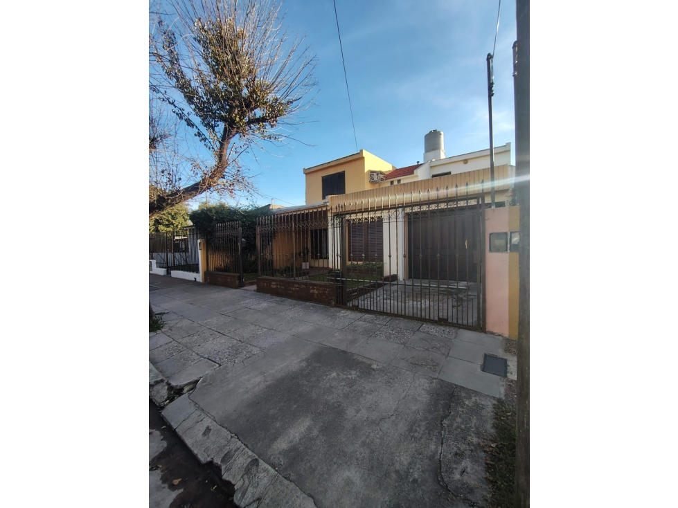 Venta Casa 4 dorm Bº Matienzo - 1