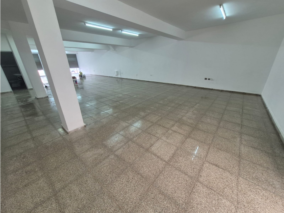 ALQUILER LOCAL COMERCIAL - CENTRO - RIO II - 4