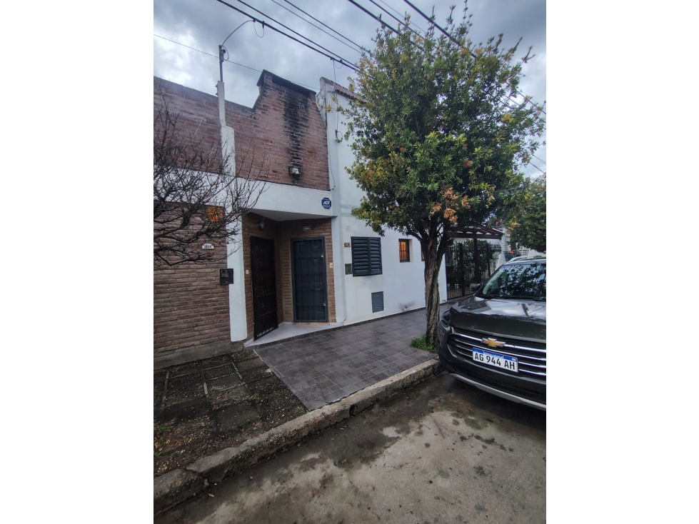 Venta Duplex 2 dorm Bº Mariano Balcarce