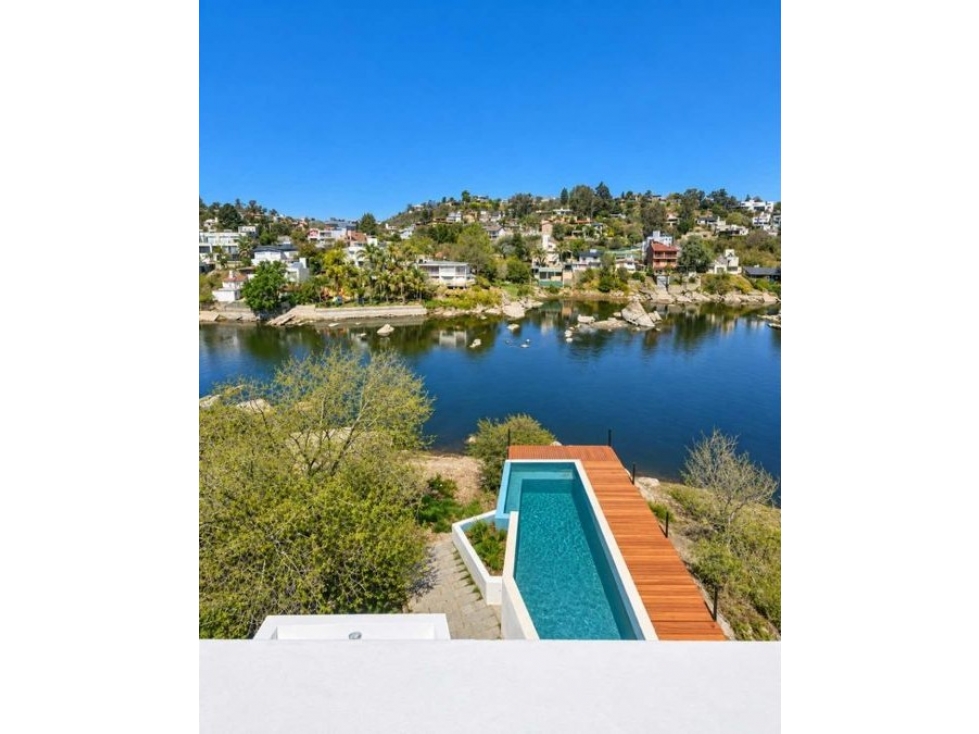 VENTA CASA 3 DORM CON BAJADA AL LAGO - CARLOS PAZ - 5
