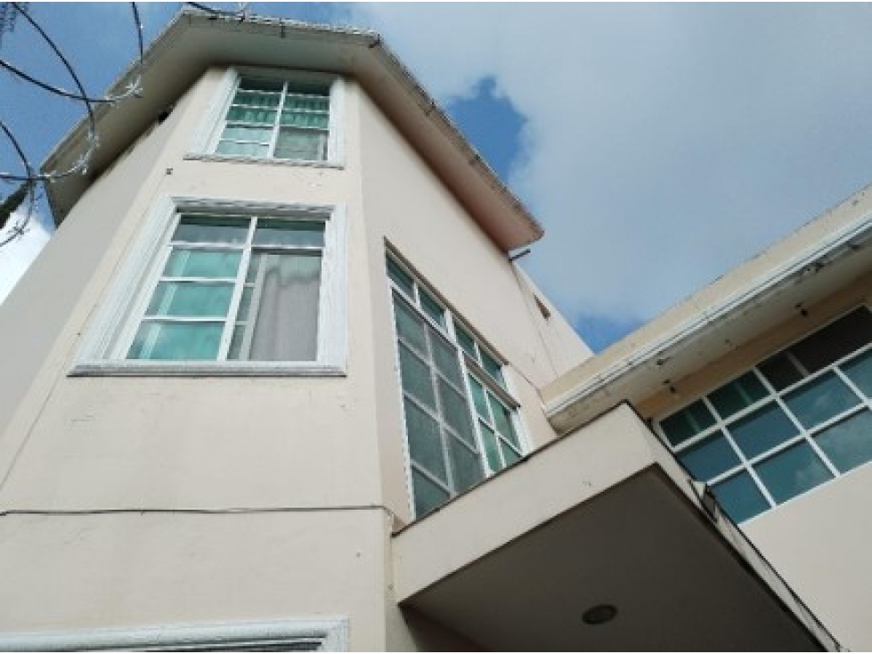 SE VENDE HERMOSA CASA EN LOMAS DEL TZOMPANTLE, CUERNAVACA, MORELOS — foto 2