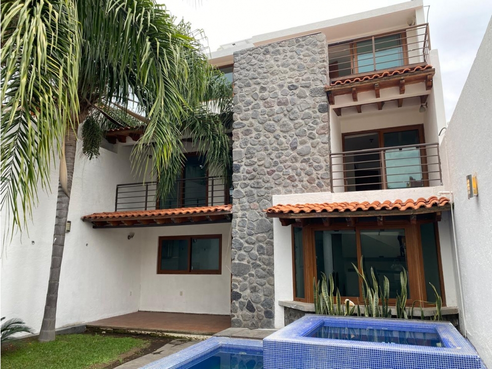 EXCLUSIVA CASA EN VENTA EN CONDOMINIO PRIVADO AL NORTE DE CUERNAVACA