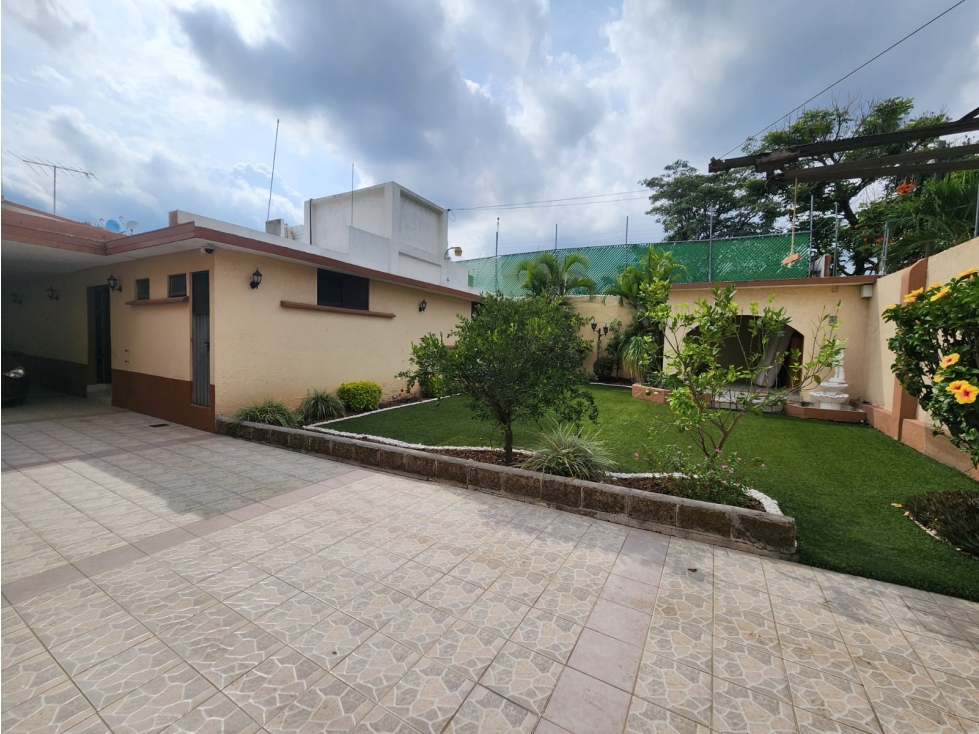 SE VENDE CASA EN ZONA DORADA EN CUERNAVACA,MORELOS.
