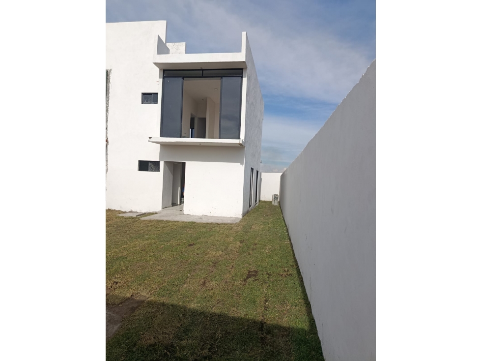 SE VENDE BONITA CASA EN TEQUESQUITENGO,MORELOS. - 1
