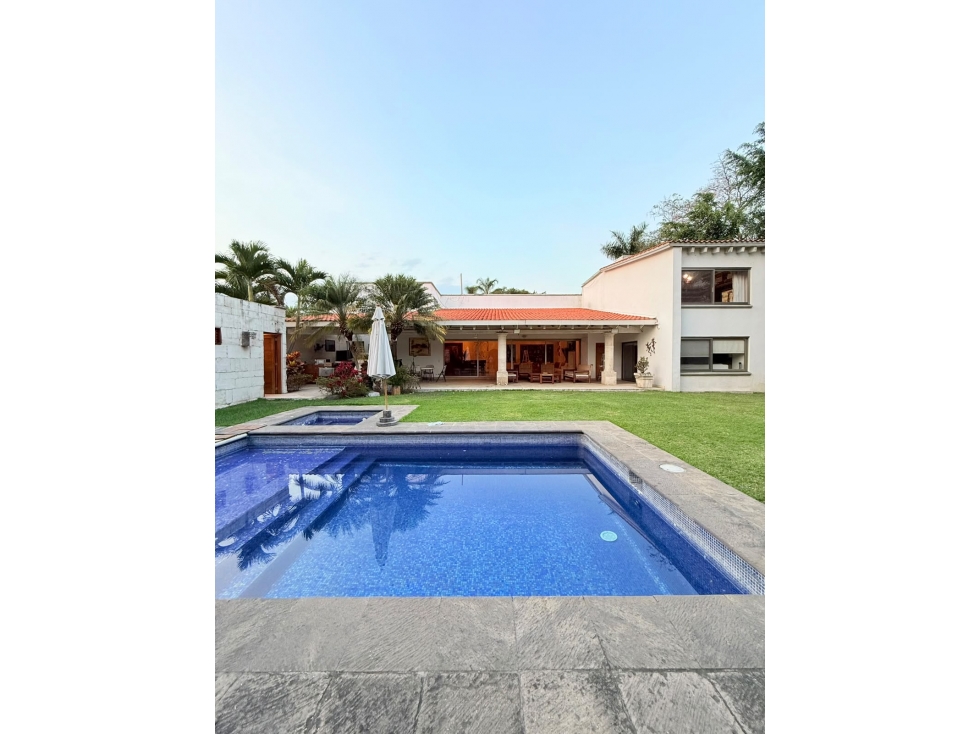 SE VENDE HERMOSA RESIDENCIA EN VISTA HERMOSA,CUERNAVACA. — foto 2