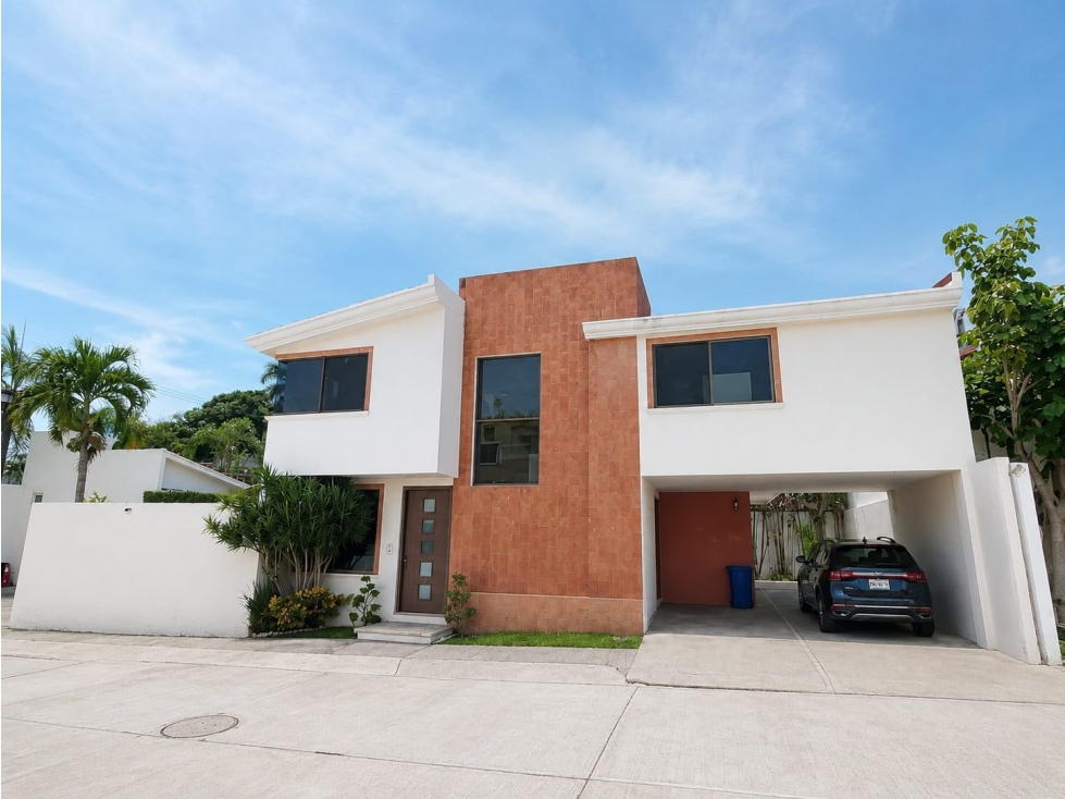 SE VENDE BONITA CASA EN ACAPANTZINGO,CUERNAVACA.