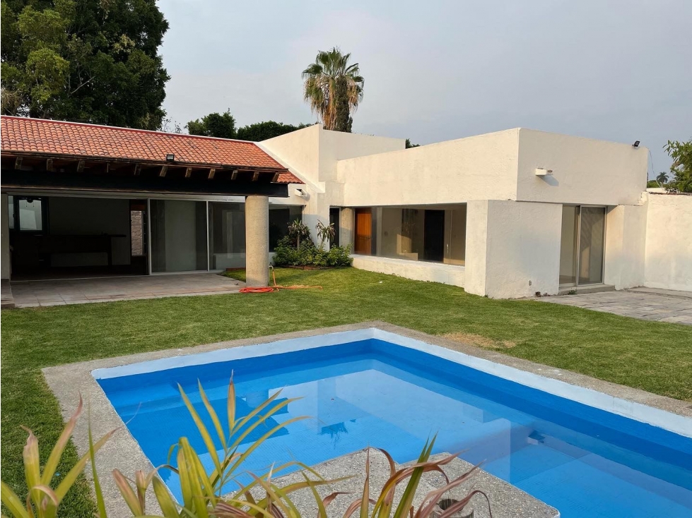 SE VENDE HERMOSA CASA EN COLINAS DE SANTA FE, XOCHITEPEC, MORELOS