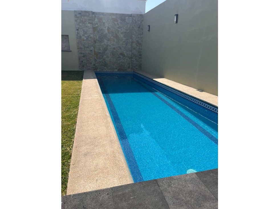 EN VENTA CASA DE LUJO EN JARDINES DE REFORMA EN CUERNAVACA — foto 2