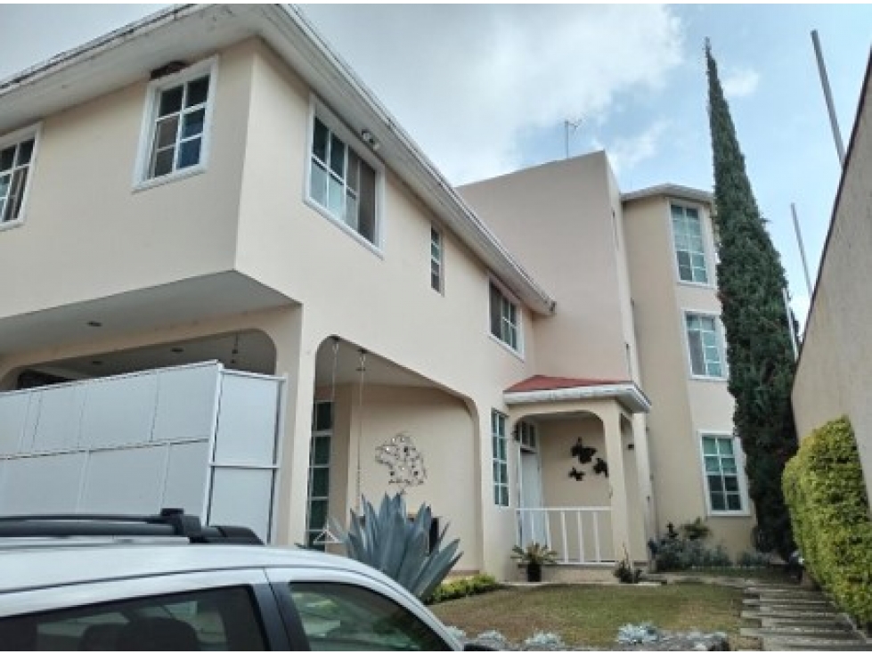 SE VENDE HERMOSA CASA EN LOMAS DEL TZOMPANTLE, CUERNAVACA, MORELOS