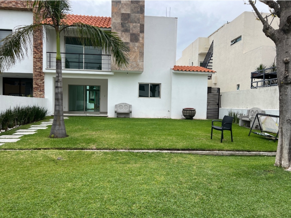 SE VENDE HERMOSA CASA MODERNA EN JIUTEPEC,MORELOS