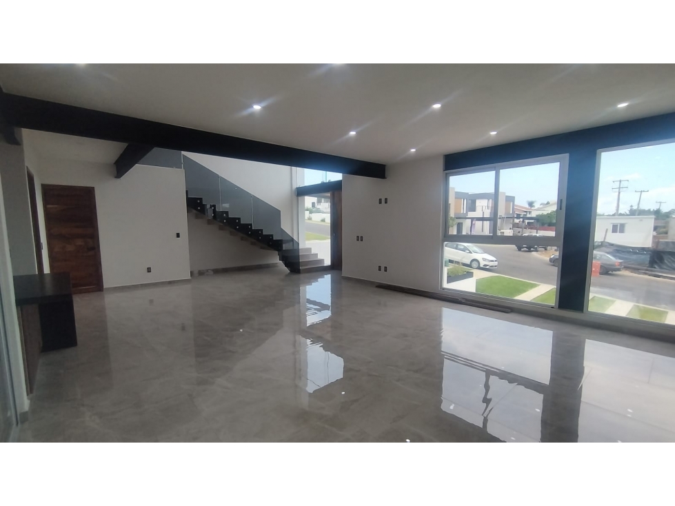 SE VENDE CASA NUEVA PAISAJES EN LOMAS DE COCOYOC — foto 3
