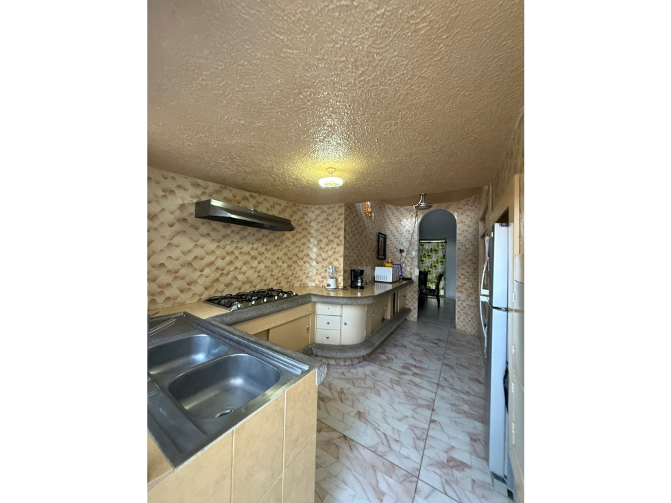 SE RENTA CASA EN ALTA VISTA — foto 4