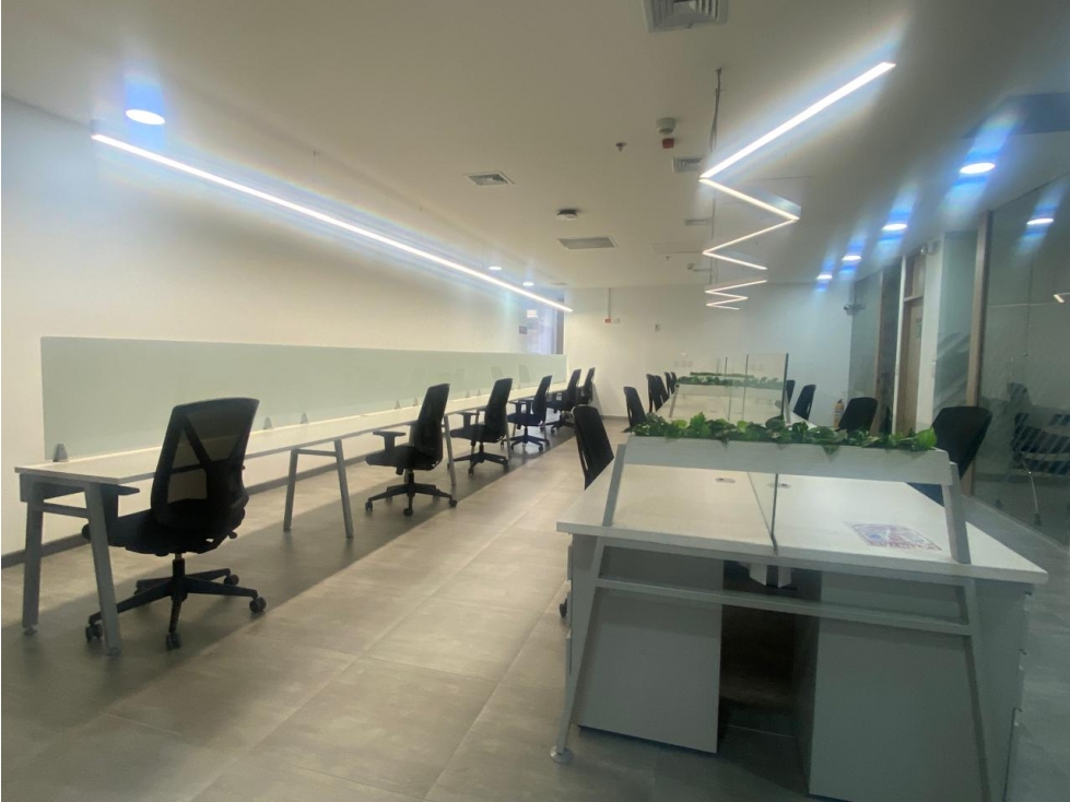Arriendo Oficina Amoblada - Área: 449,85 mts en Chicó. AR