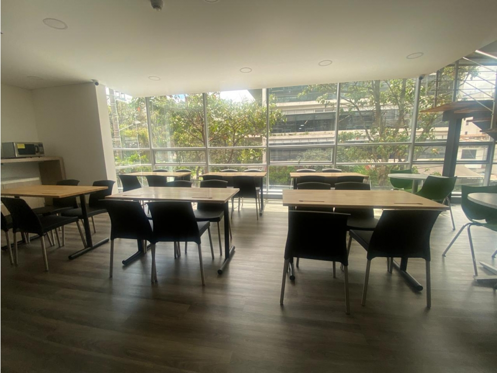 Arriendo Oficina Amoblada - Área: 1.107,27 mts en Chicó. AR — foto 4