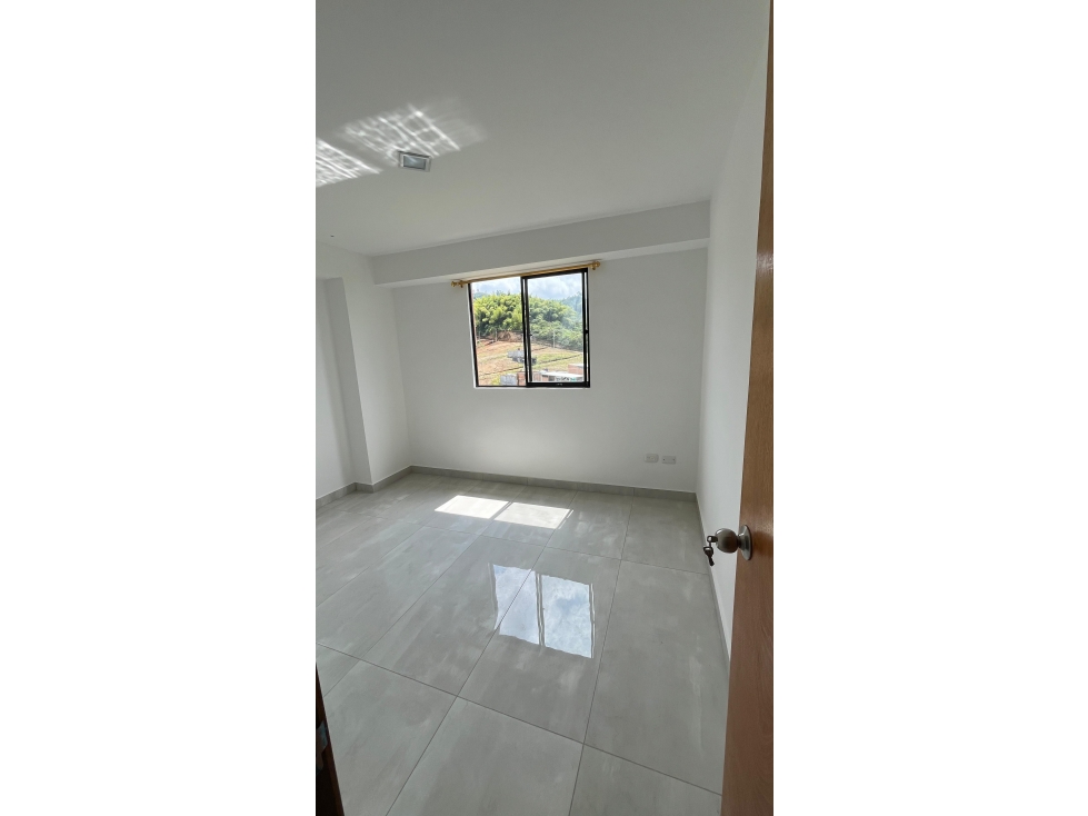 APARTAMENTO EN ARRIENDO SAN RAFAEL SANTA ROSA DE CABAL — foto 6