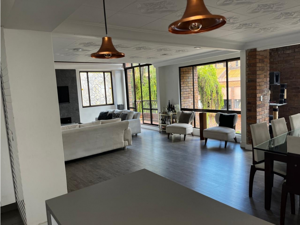 VENDO APARTAMENTO EN SANTA BARBARA- 4 HABITACIONES