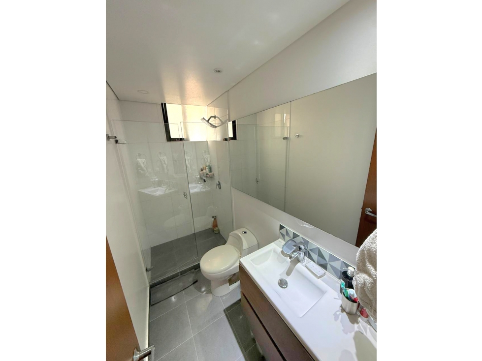 VENDO APTO EN BELLA SUIZA- 2 HABITACIONES — foto 5