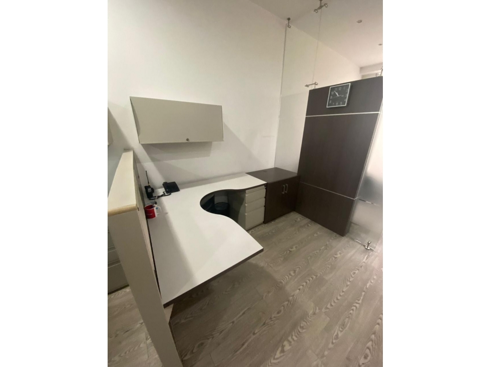 VENDO/ARRIENDO OFICINA EN CHICO - 6