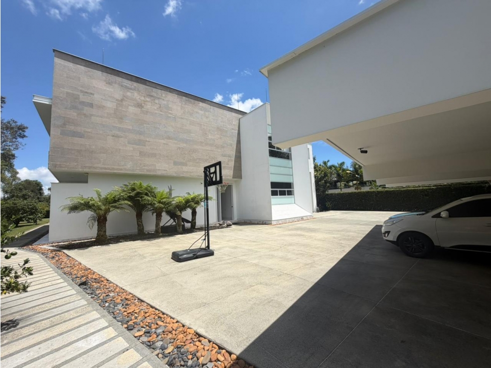Casa en exclusiva unidad cerrada en el corazón de Llanogrande — foto 3