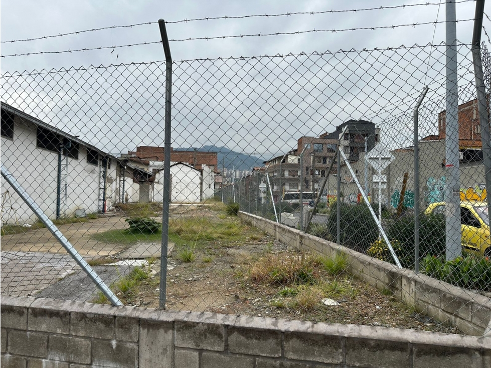 Vendo 2 lotes colindantes, a 2 cuadras del parque principal de Itaguí - 3