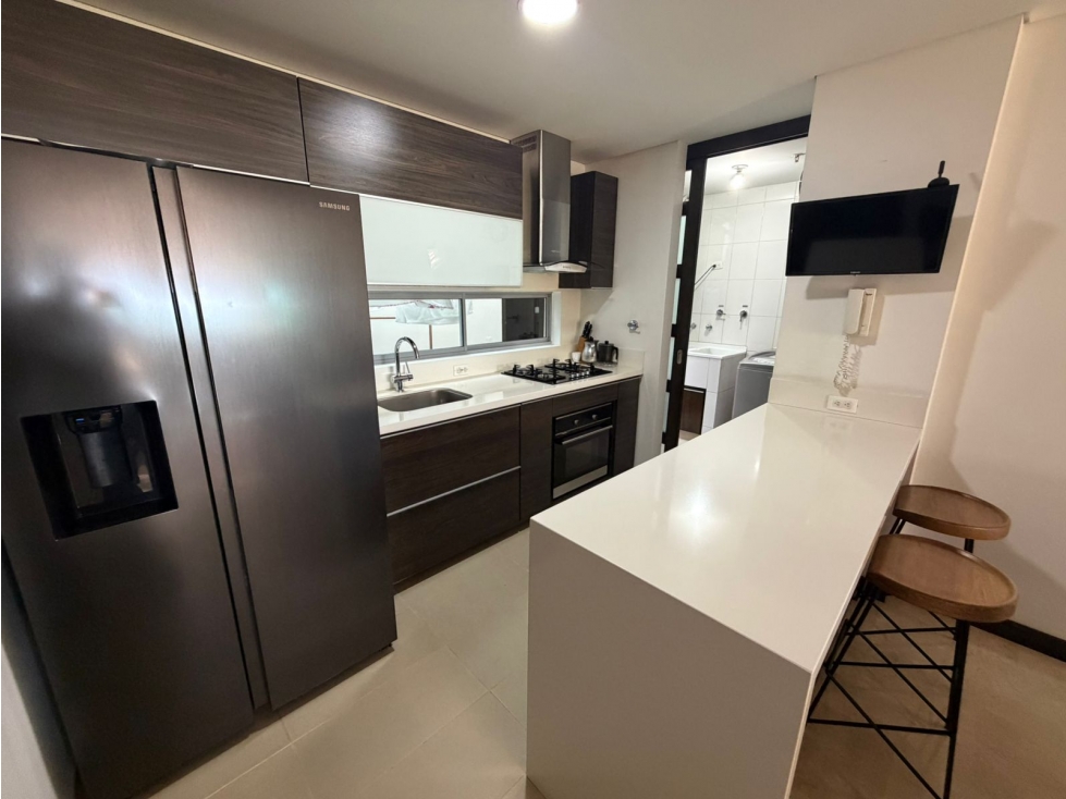 Apartamento en El Poblado,sector Alejandria,unidad cerrada completa — foto 5