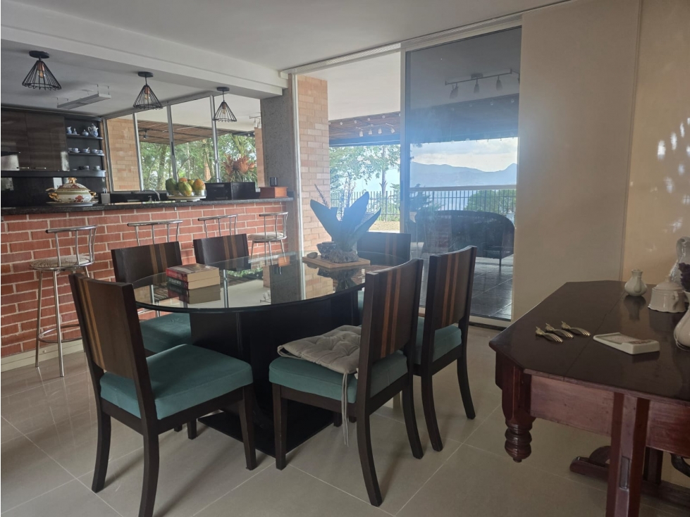Casa en unidad cerrada en El Poblado, parte baja de Las Palmas — foto 6