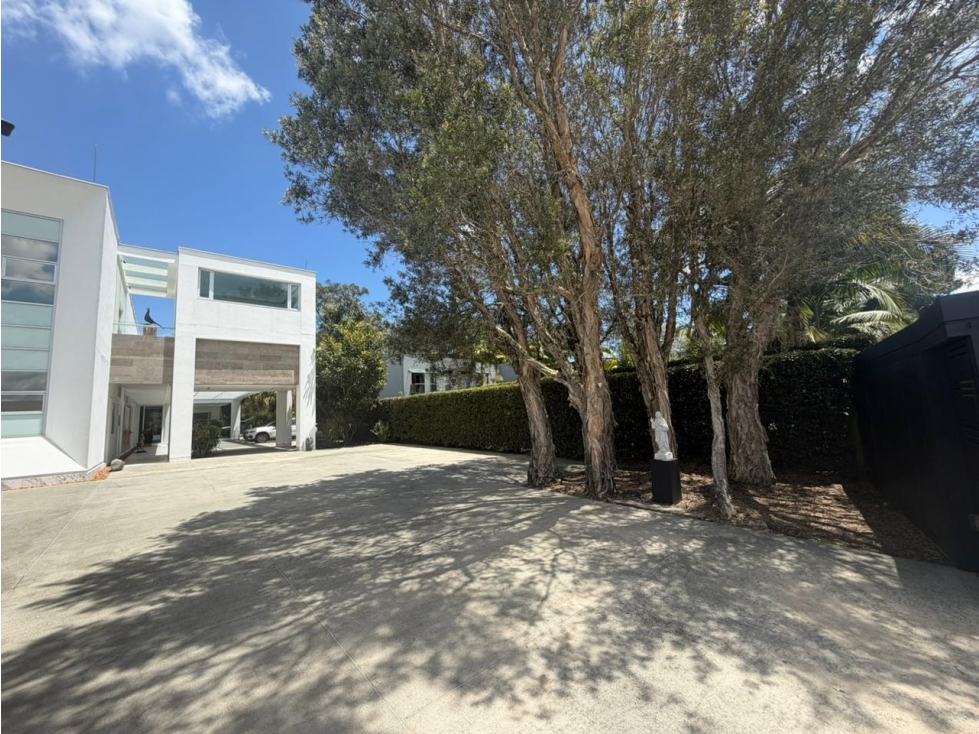 Casa en exclusiva unidad cerrada en el corazón de Llanogrande — foto 4