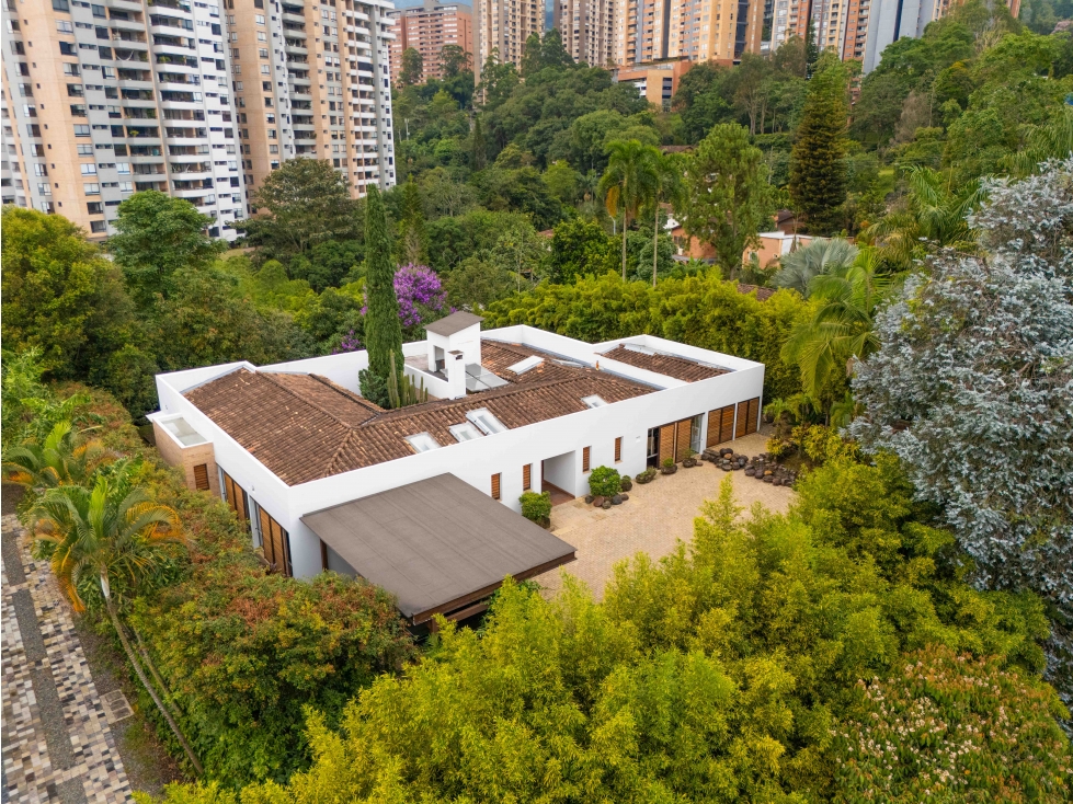 CASA CAMPESTRE EN VENTA - ENVIGADO, Loma de las Brujas — foto 2