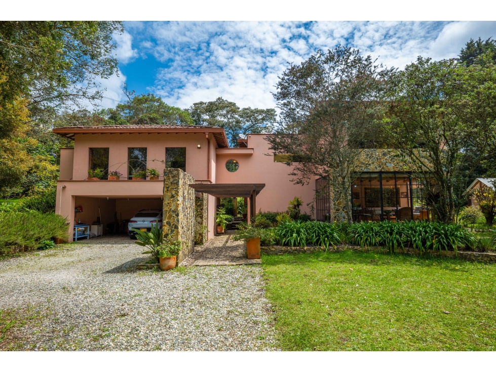 Casa en venta - 267 m2 - lote : 9260 m2 - Santa Elena - Vereda El Plan