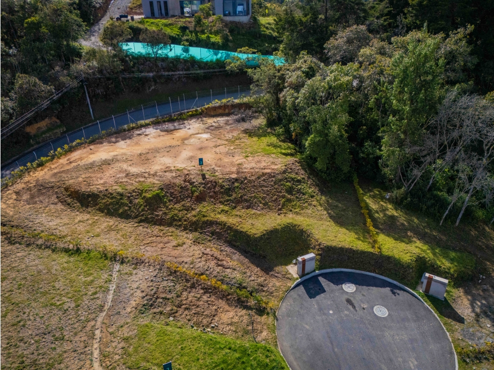 Lote con VISTA A LA CIUDAD - Sector Viva Palmas, Alto de las Palmas — foto 3