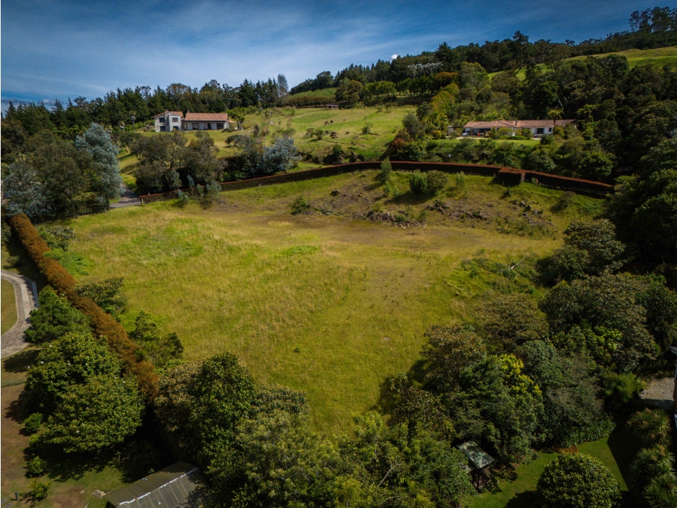 Hermoso y amplio LOTE de 6400 mts en la Acuarela - Alto de las Palmas — foto 2