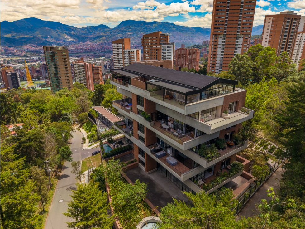 Apartamento de lujo en venta en edificio exclusivo, El Tesoro, Poblado — foto 2