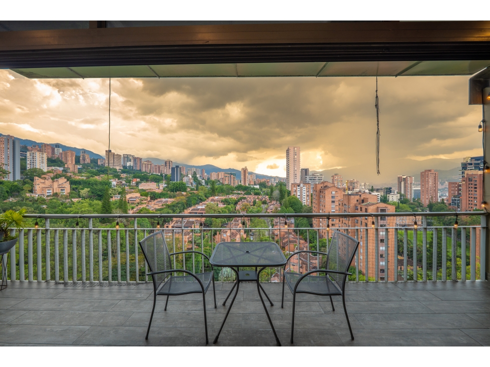 EN VENTA - LOFT INDUSTRIAL EN PROVENZA, PISO ALTO — foto 2