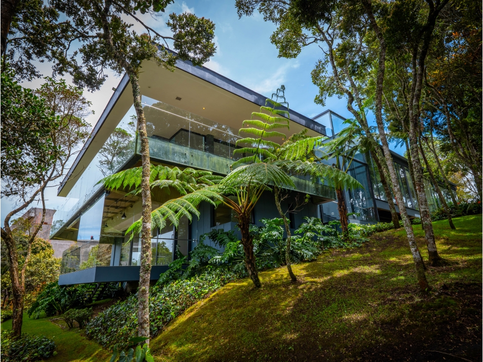 Casa espectacular con bosque privado - Alto de Las Palmas (Indiana) — foto 3