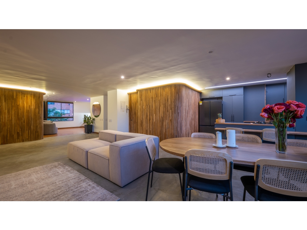 Apartamento remodelado de 250 m2- 5 hab - La Tomatera, El Poblado — foto 4